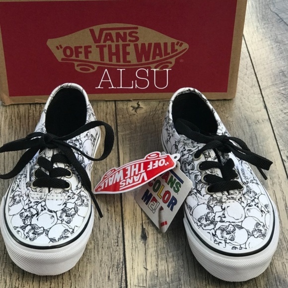 vans shoes skull design